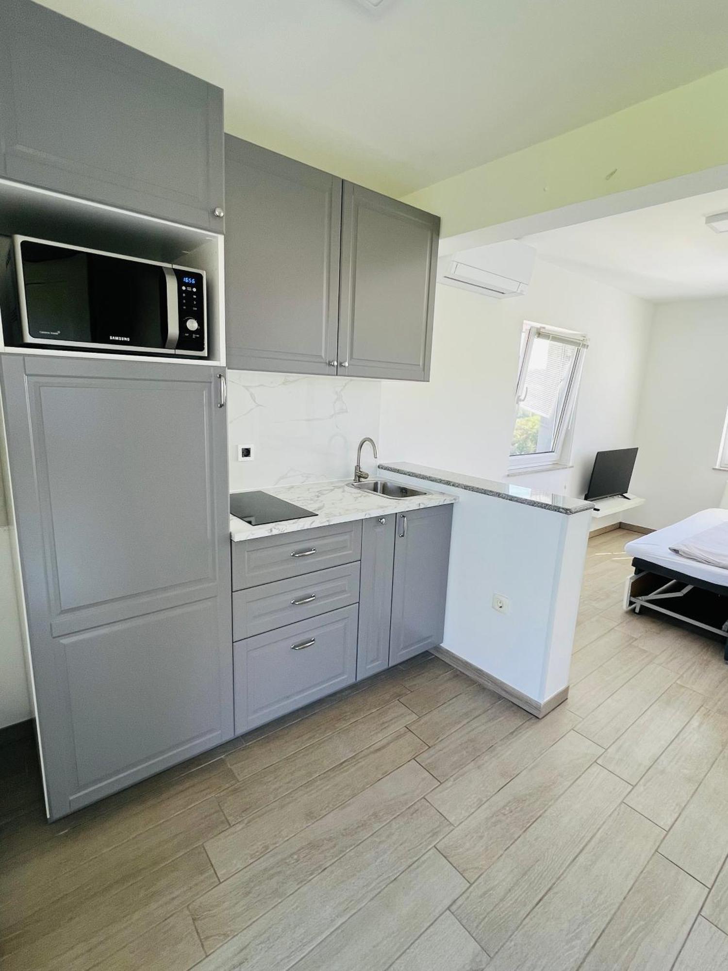 Apartments Jagodje إيزولا المظهر الخارجي الصورة
